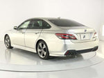 CROWN sedan hybrid