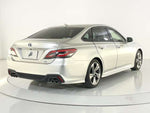 CROWN sedan hybrid