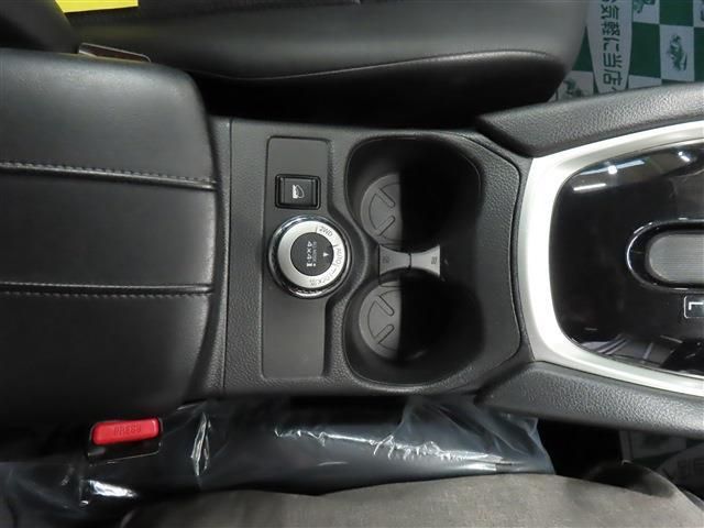 X-TRAIL HYBRID 4WD