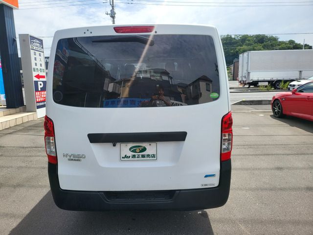 NV350 CARAVAN 1.2t
