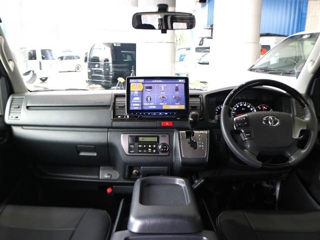 HIACE van 2WD