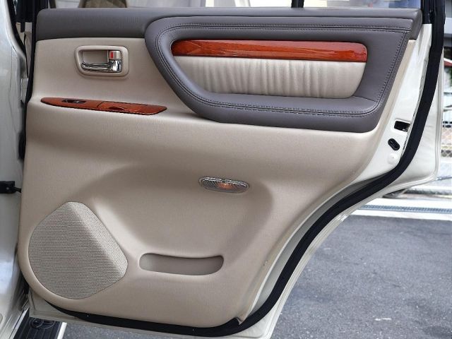 LANDCRUISER wagon