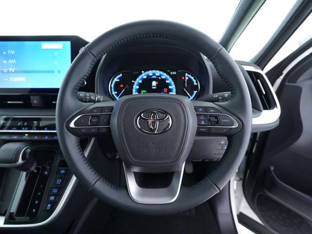 VOXY HYBRID 4WD