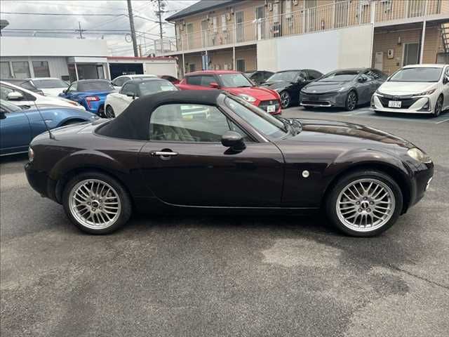 ROADSTER
