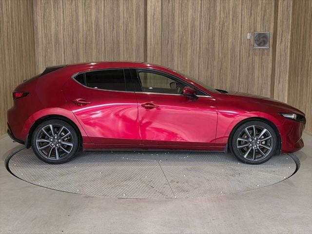 MAZDA3 FASTBACK