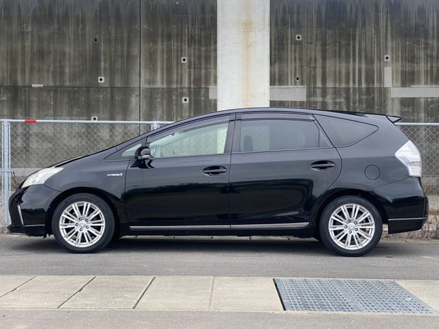 PRIUS Alpha