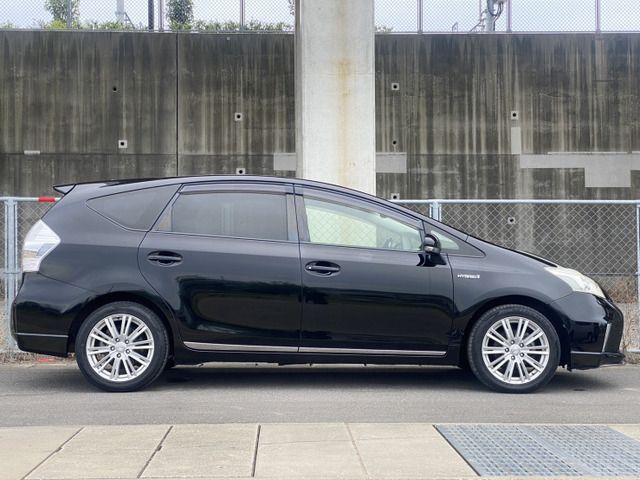 PRIUS Alpha