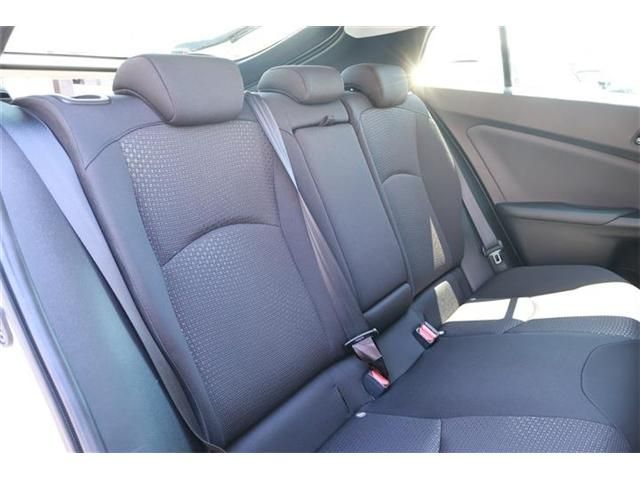 PRIUS 4WD