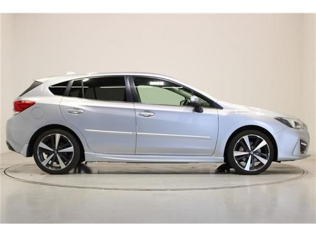 IMPREZA SPORT 4WD