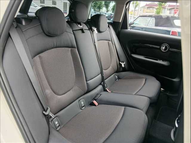 MINI COOPER CLUBMAN