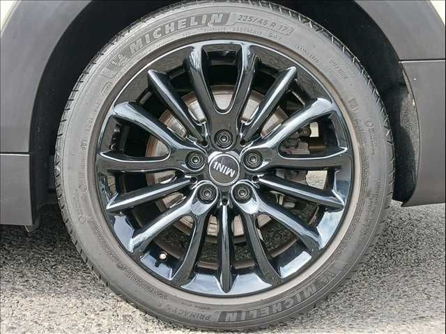 MINI COOPER CLUBMAN
