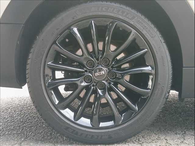 MINI COOPER CLUBMAN