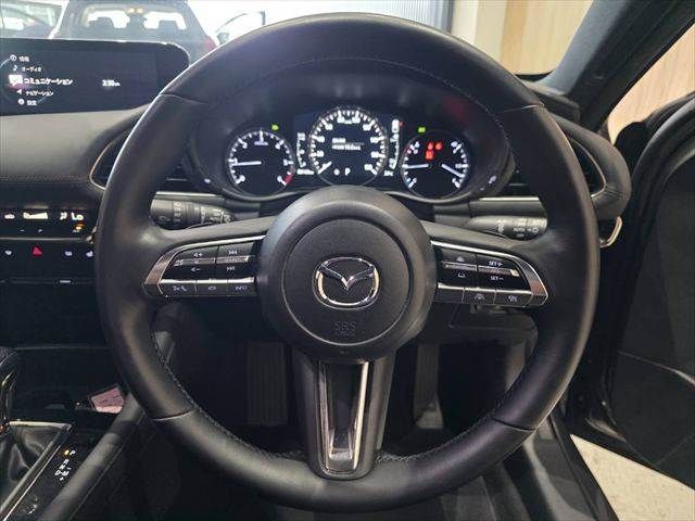 MAZDA3 FASTBACK