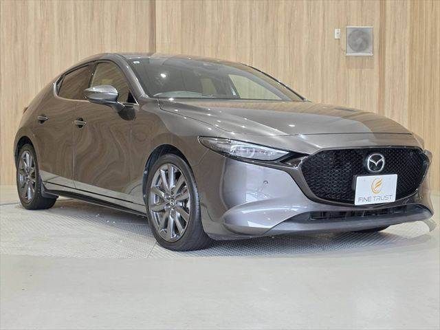 MAZDA3 FASTBACK