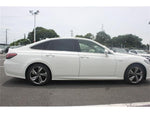 CROWN sedan hybrid