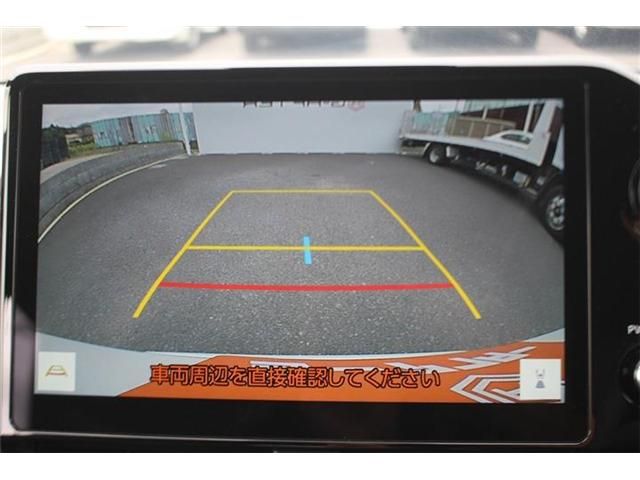 VOXY HYBRID