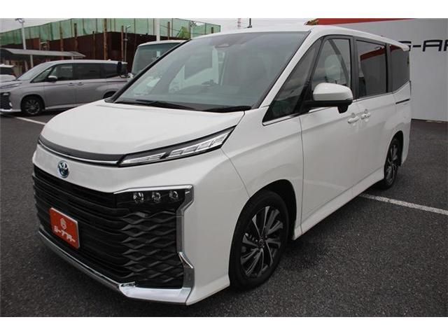 VOXY HYBRID