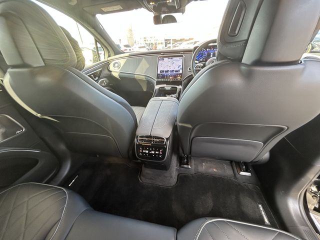 MERCEDES-BENZ EQS SUV