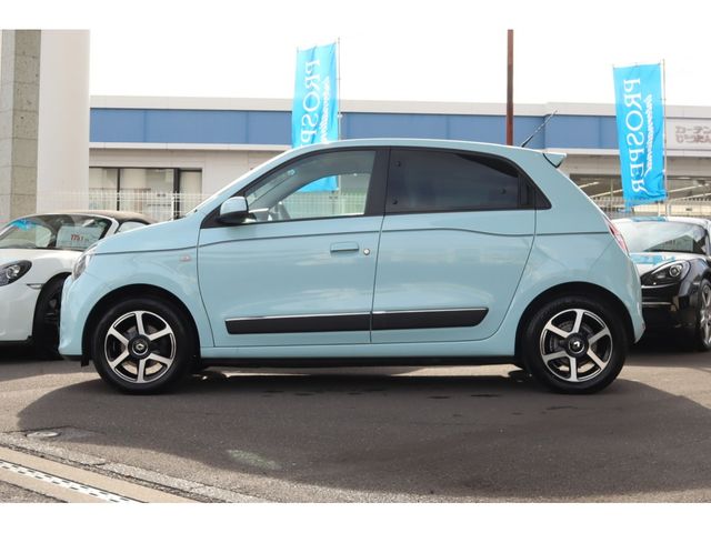 RENAULT TWINGO