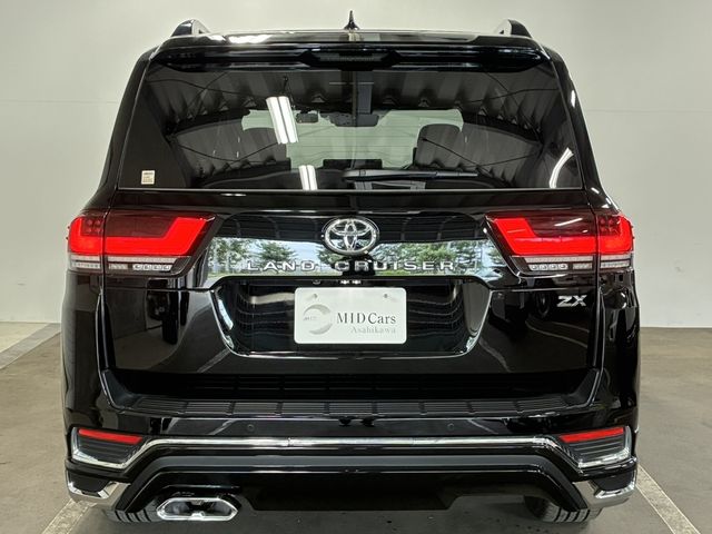 LANDCRUISER wagon