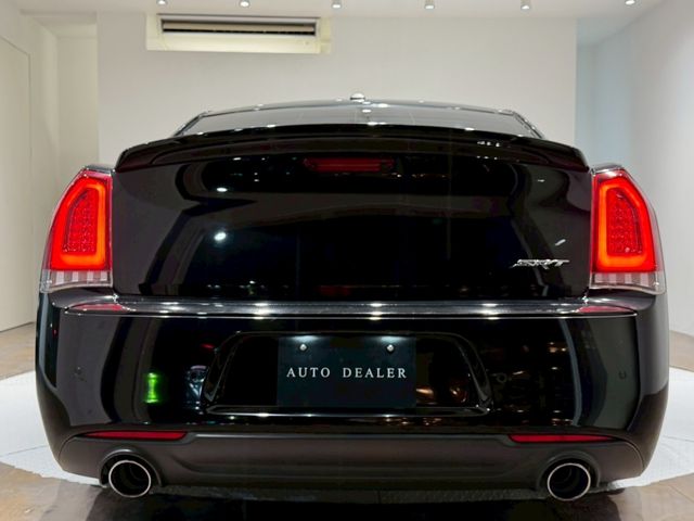 CHRYSLER 300