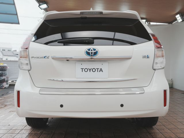 PRIUS Alpha