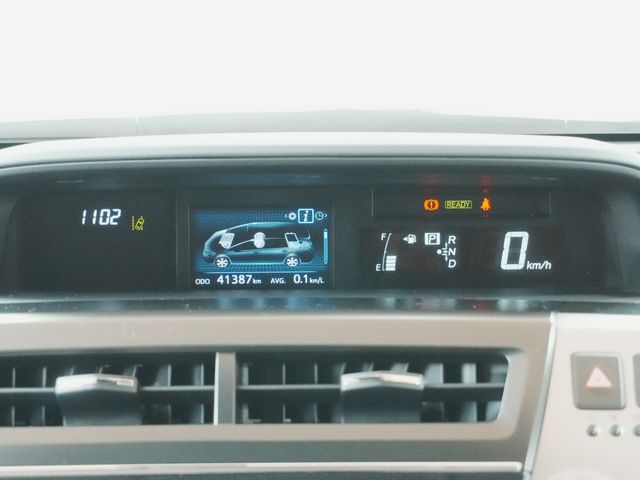 PRIUS Alpha