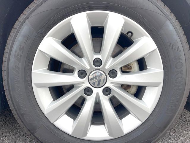 VOLKSWAGEN The BEETLE