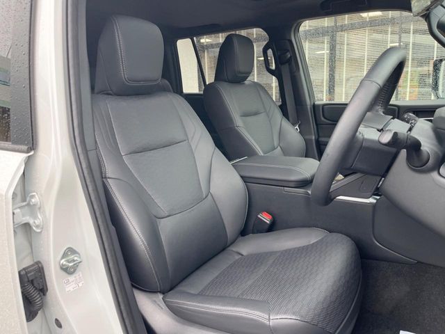 LANDCRUISER 250