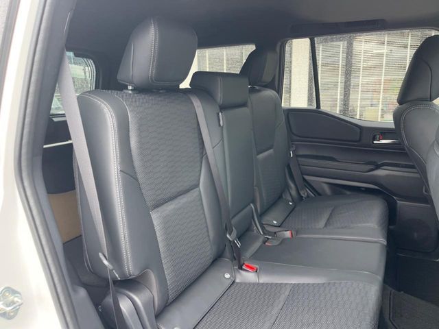 LANDCRUISER 250