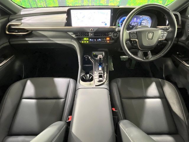 CROWN SPORT