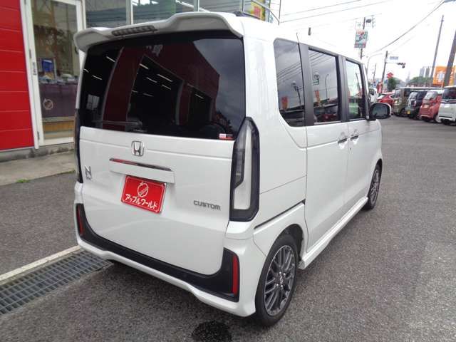 N BOX CUSTOM