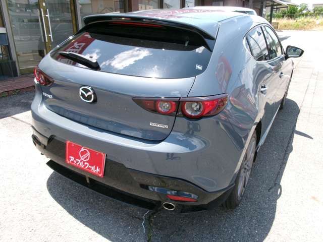 MAZDA3 FASTBACK