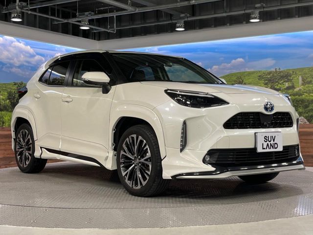 YARIS CROSS HYBRID
