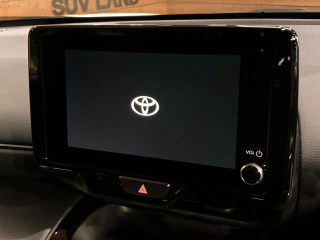 YARIS CROSS HYBRID
