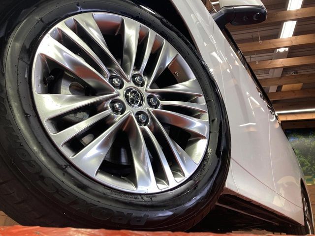 ALPHARD hybrid
