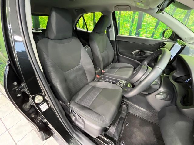 YARIS CROSS