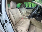 CROWN sedan