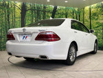 CROWN sedan