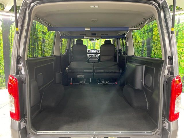 CARAVAN van 2WD