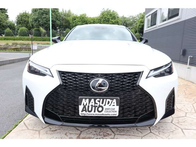 LEXUS IS500