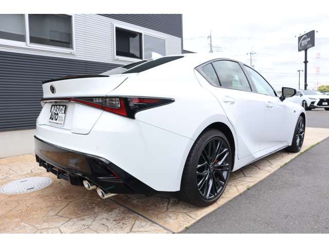 LEXUS IS500