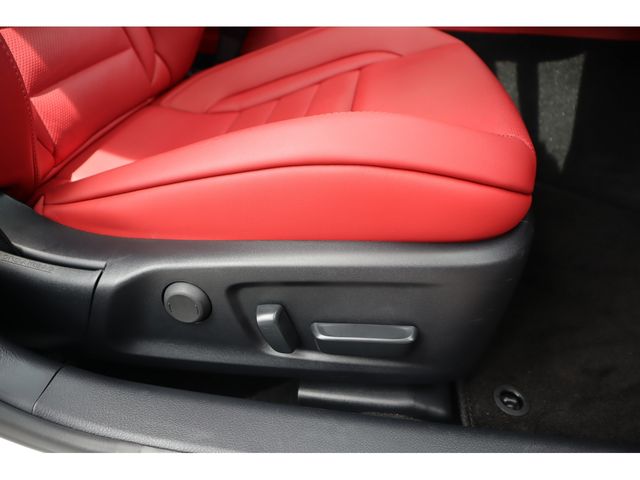 LEXUS IS500