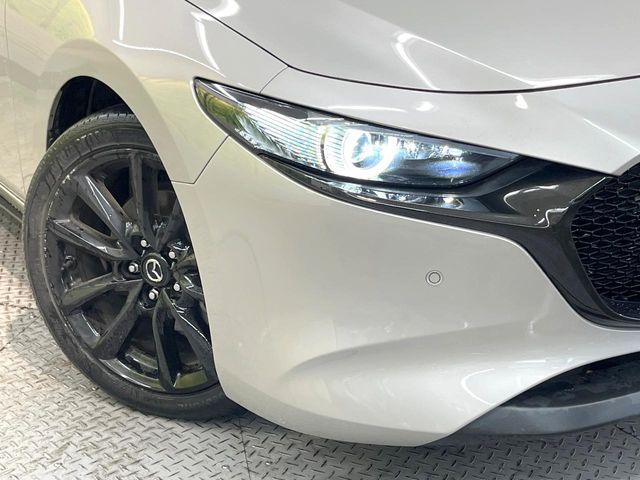 MAZDA3 FASTBACK