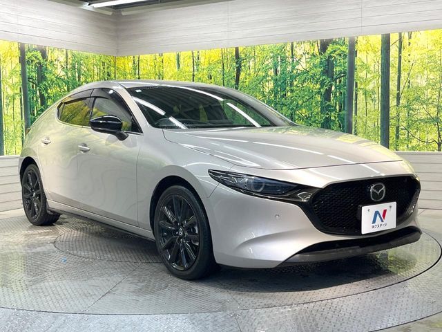 MAZDA3 FASTBACK