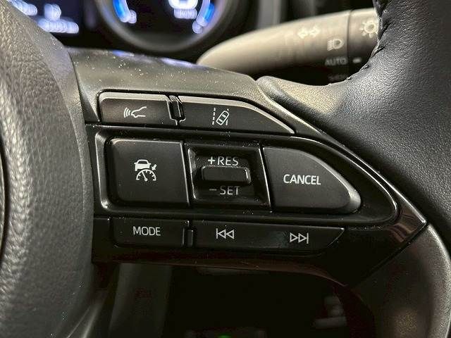 YARIS CROSS HYBRID