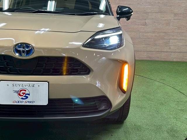 YARIS CROSS HYBRID