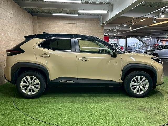 YARIS CROSS HYBRID