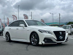 CROWN sedan hybrid