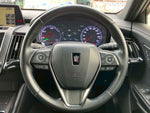 CROWN sedan hybrid